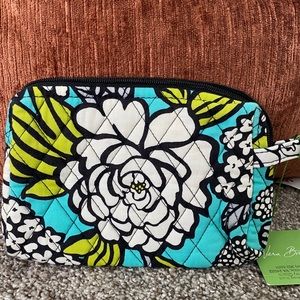 Vera Bradley Small Cosmetic Island Blooms